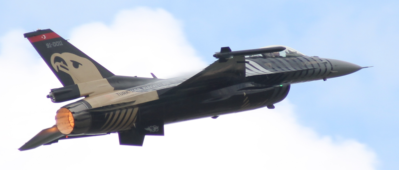Illustration for article titled Check Out These Photos From The Biggest Air Show Of Your Damn Life